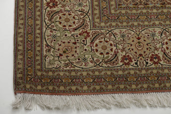 Handknuten Tabriz Oriental carpet in classic design, 298x200 cm, by Orientmattor with intricate patterns and rich colors.