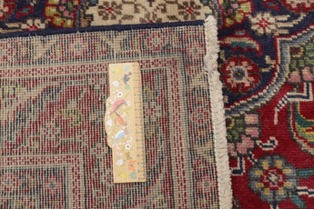 Handknuten Tabriz Persian carpet by Orientmattor, 190x140 cm, featuring intricate traditional patterns on a classic rug.