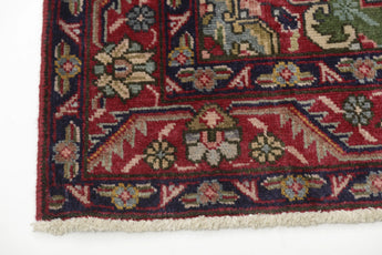 Handknuten Tabriz Persian rug, classic carpet by Orientmattor, 193 x 138 cm with intricate traditional patterns.