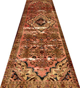 Orientmattor Malayer 63196 classic carpet with intricate pattern in warm tones, detailed close-up of traditional woven design.