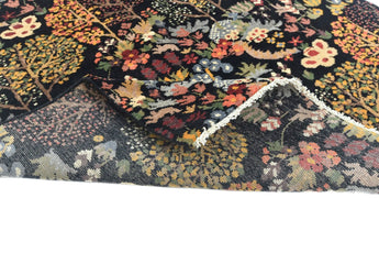 Orientmattor Paradise Oriental handwoven design carpet, 198x136 cm with intricate patterns and rich colors.