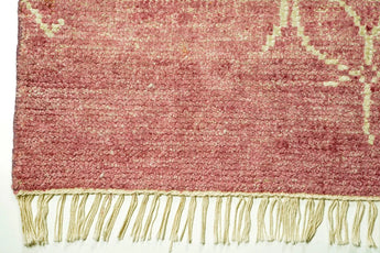 Orientmattor Vinto 53478 design carpet with intricate pattern, close-up of textured, woven fabric in neutral tones.