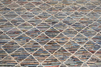Handknuten Moracco Oriental Gabbeh rug, 292x257 cm, with intricate traditional patterns and vibrant colors.