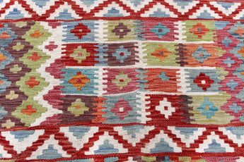 Handwoven Kelim-Chobi Oriental rug by Orientmattor, 199x149 cm, featuring traditional geometric patterns and rich colors.