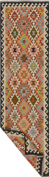 Traditional Kelim Chobi rug featuring intricate geometric patterns in earthy tones, from Orientmattor.