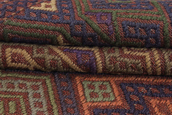 Orientmattor Kelim-Somak 64770, handwoven traditional Kelim rug with geometric patterns in earthy tones, detailed close-up.