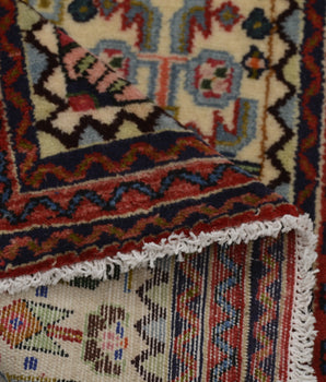Handwoven Hamadan Oriental village carpet by Orientmattor, 167x63 cm, featuring traditional nomad-inspired patterns.