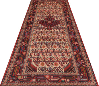 Handknuten Hamadan Oriental village carpet by Orientmattor, 195x78 cm, with intricate traditional patterns and warm earthy tones.