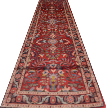 Handknuten Hamadan Oriental village carpet, 314x78 cm, by Orientmattor, featuring intricate traditional patterns and rich colors.