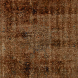 Vintage Oriental handknuten rug by Orientmattor, 267x165 cm, featuring intricate patterns and warm traditional colors.