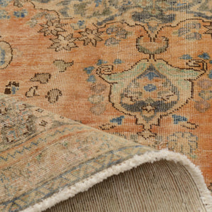 Vintage Oriental handwoven rug from Orientmattor, 290 x 182 cm, featuring intricate patterns and rich colors.