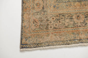 Vintage Oriental handwoven rug from Orientmattor, 290 x 182 cm with intricate patterns and rich colors.