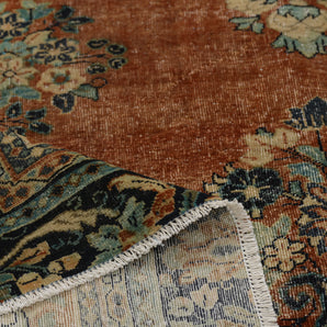 Large vintage Oriental handwoven rug measuring 360x267 cm from Orientmattor with intricate traditional patterns.