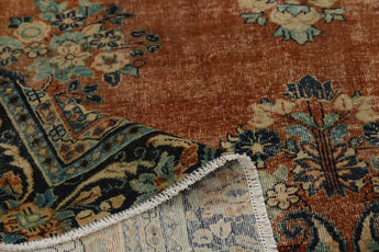 Large vintage Oriental handwoven rug measuring 360x267 cm from Orientmattor with intricate traditional patterns.