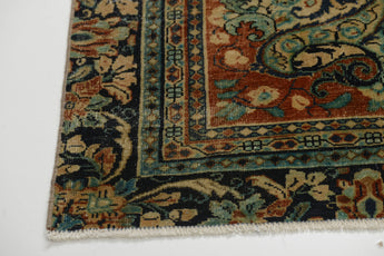 Vintage Oriental handknuten matta by Orientmattor, 360 x 267 cm, detailed pattern and rich colors.