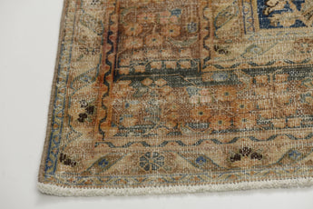 Vintage Oriental handknuten matta from Orientmattor, 362x282 cm with intricate traditional patterns.