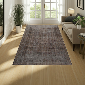 Vintage Oriental handwoven rug by Orientmattor, 383 x 293 cm with intricate patterns and rich colors.