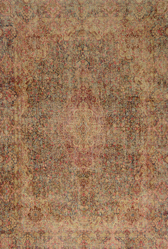 Vintage Oriental handwoven rug from Orientmattor, 390x262 cm with intricate patterns and rich colors.