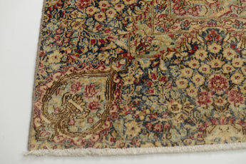 Vintage Oriental handknuten matta from Orientmattor, 390x262 cm with intricate patterns and rich colors.