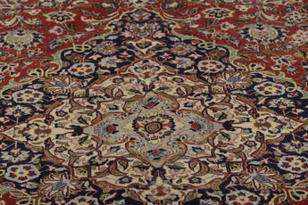 Vintage Oriental handwoven rug from Orientmattor, 467 x 340 cm with intricate patterns and rich colors.