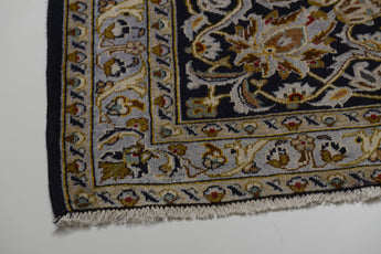 Vintage Oriental handknuten matta from Orientmattor, measuring 492 x 346 cm with intricate pattern and rich colors.