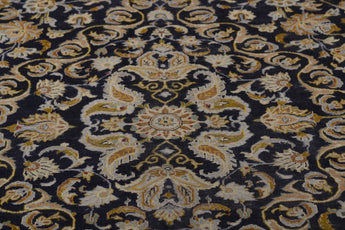 Vintage Oriental handwoven rug by Orientmattor, 492 x 346 cm, featuring intricate traditional patterns and rich colors.