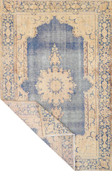 Vintage Persian handwoven rug by Orientmattor, 270x173 cm, featuring intricate traditional patterns and rich colors.