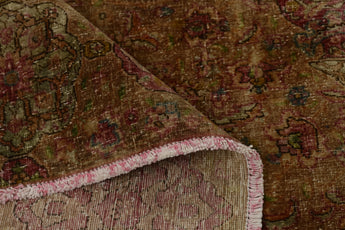 Vintage Persian handknuten matta by Orientmattor, 362 x 265 cm, intricate traditional design and rich colors.