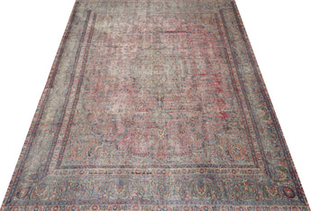 Vintage Persian handwoven rug by Orientmattor, 370 x 276 cm with intricate traditional patterns and rich colors.