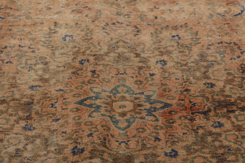 Vintage Persian handwoven rug from Orientmattor, 378 x 285 cm with intricate traditional patterns.