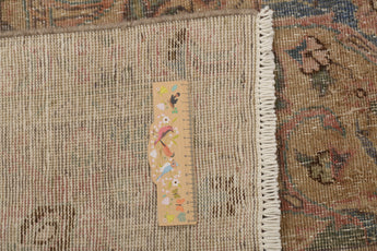 Vintage Persian hand-knotted rug by Orientmattor, 380 x 276 cm with intricate traditional patterns.