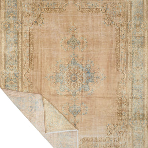 Vintage Persian handwoven rug by Orientmattor, 382x291 cm with intricate traditional patterns and rich colors.