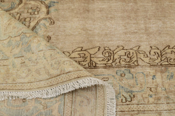 Vintage Persian handknuten matta by Orientmattor, featuring intricate patterns in a 382 x 291 cm size.