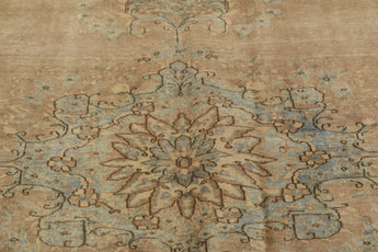 Vintage Persian handknuten matta from Orientmattor, 382 x 291 cm, featuring intricate traditional patterns and rich colors.