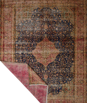Vintage Persian handwoven rug from Orientmattor, 393x295 cm with intricate patterns and rich colors.