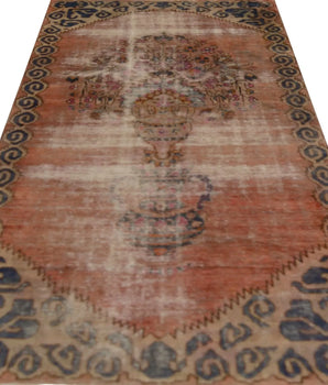 Vintage Orientmattor 64469 rug with intricate patterns and rich colors, showcasing traditional craftsmanship and detailed design.
