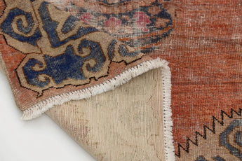 Vintage Orientmattor 64469 rug featuring intricate patterns and warm tones, showcasing traditional craftsmanship.