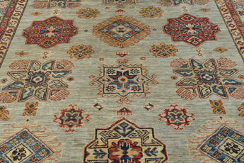 Handknuten Kazak Oriental rug by Orientmattor, Ziegler/Kazak style, 266 x 181 cm, detailed woven pattern in warm tones.