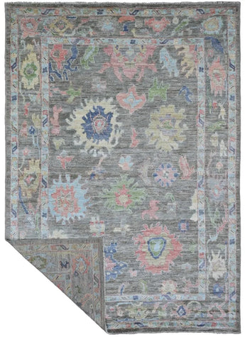 Handwoven Ushak Oriental rug in Ziegler/Kazak style, 264 x 185 cm, with intricate patterns and rich colors, by Orientmattor.