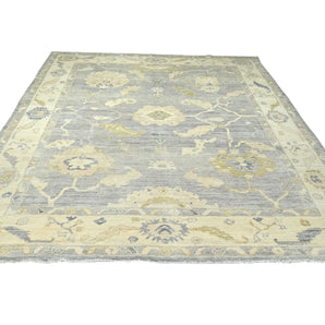 Handwoven Ushak Oriental rug in Ziegler/Kazak style with intricate patterns, measuring 299x251 cm from Orientmattor.