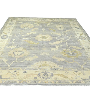 Handwoven Ushak Oriental rug in Ziegler/Kazak style with intricate patterns, measuring 299x251 cm from Orientmattor.
