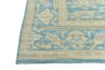 Handknuten Ushak Oriental rug with Ziegler/Kazak pattern, 374x274 cm, from Orientmattor, showcasing detailed traditional textile design.