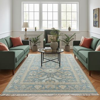 Handknuten Ushak Oriental rug, Ziegler/Kazak style, 374x274 cm, with intricate patterns in warm tones, by Orientmattor.